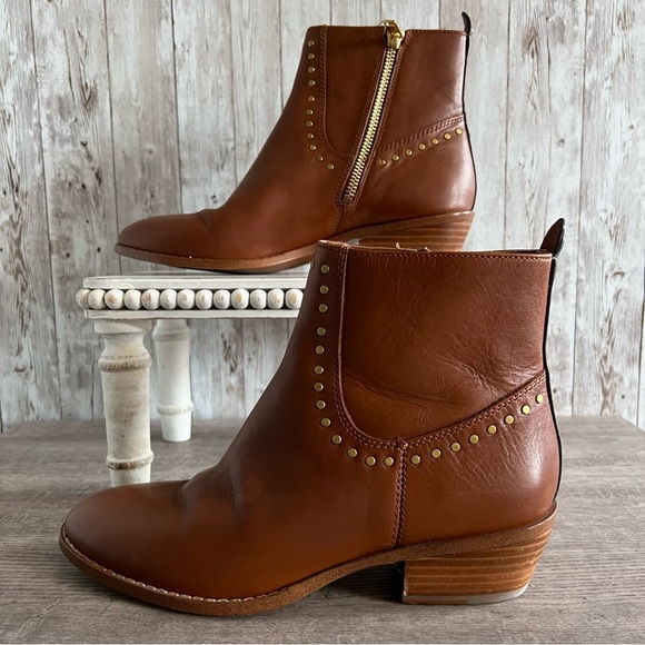 Coach Women’s Brown Leather Gold Stud Details Ankle Boots Size 5.5 - Picture 1 of 8